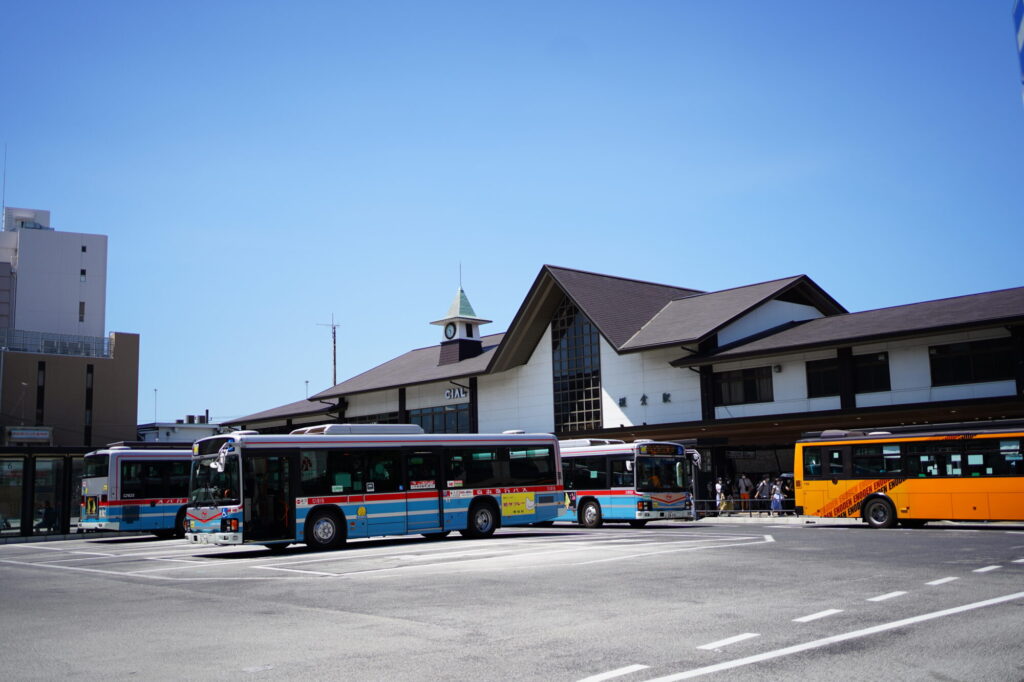 朝の鎌倉駅