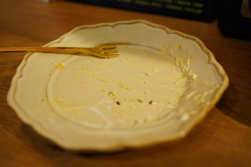 トロトロのバスクチーズケーキを頂き切りました