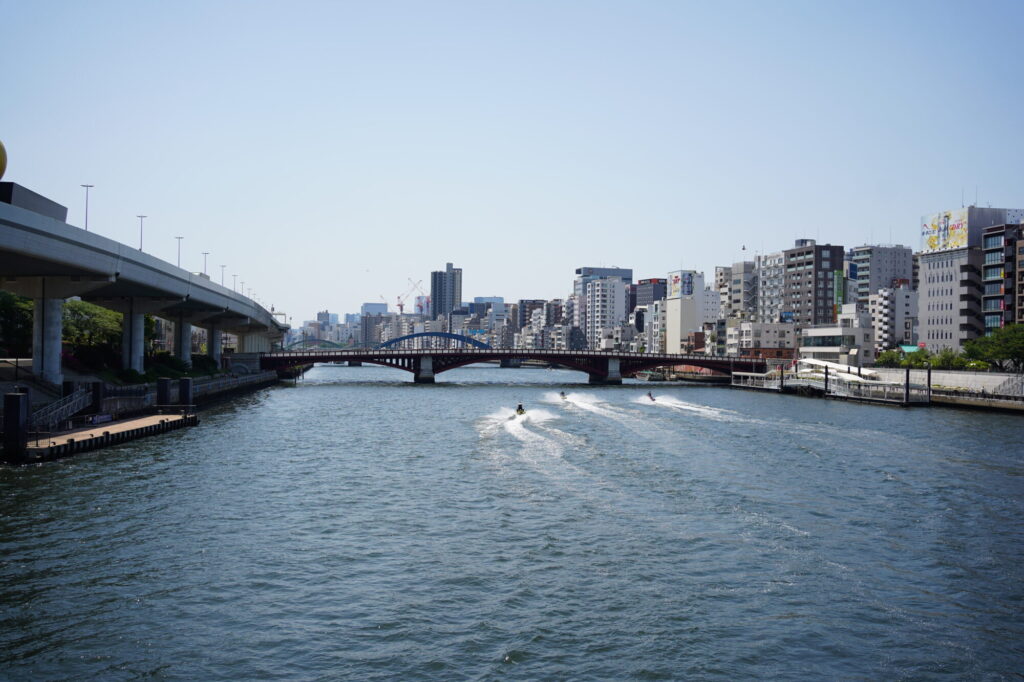 スカイブリッジから見下ろす隅田川